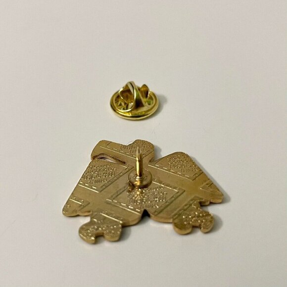 Vintage Native Eagle Pin Made in Taiwan - Picture 5 of 8